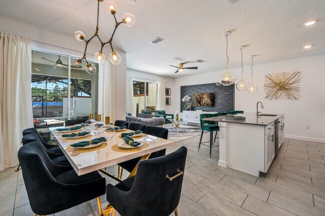 Foto del edificio - 5045 Windermere Ave
