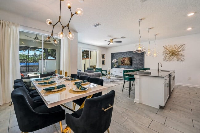 Foto del edificio - 5047 Windermere Ave