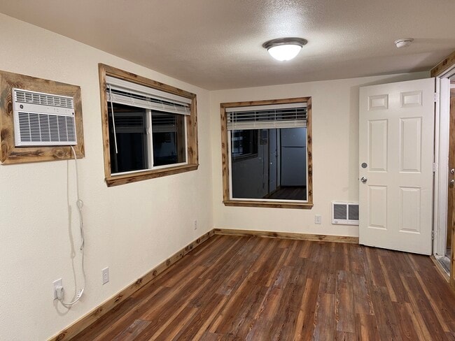 Foto del edificio - 412 S Mission St