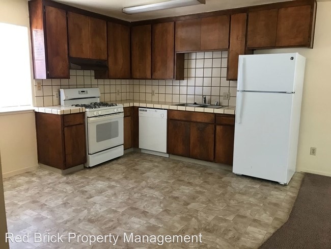 Building Photo - 2110 K St