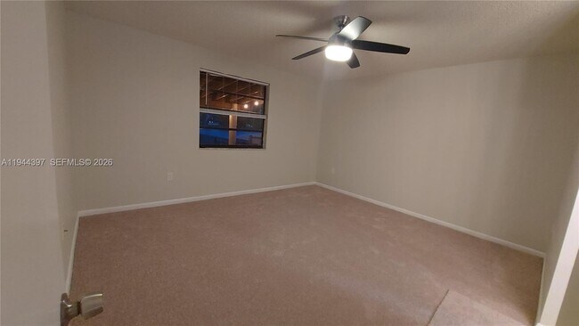 Foto del edificio - 6931 NW 169th Terrace