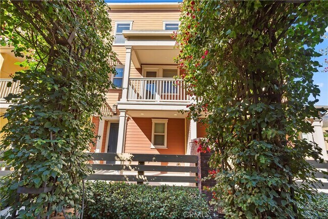 Front of unit - 335 S Glendora Ave