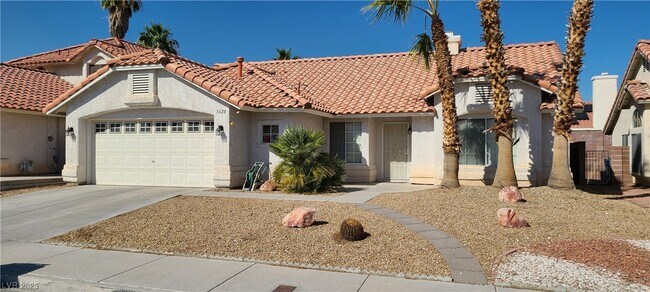 Foto del edificio - 5620 Crimson Ridge Dr