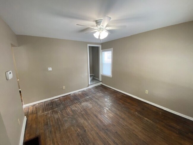 Foto del edificio - 2629 Grasmere Ave