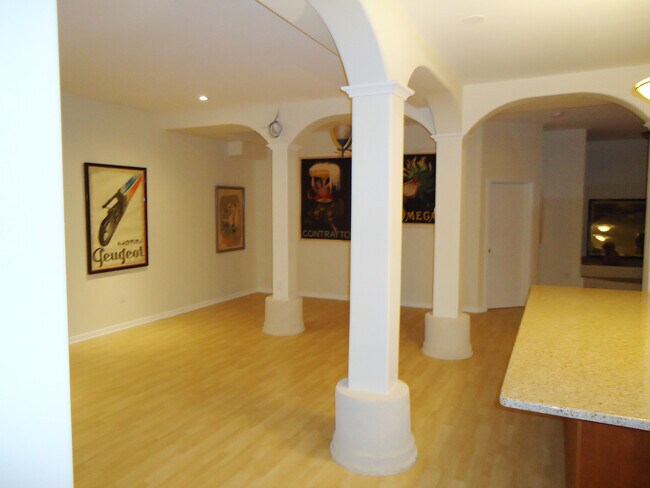 Foto del edificio - 4333 Beard Ave S