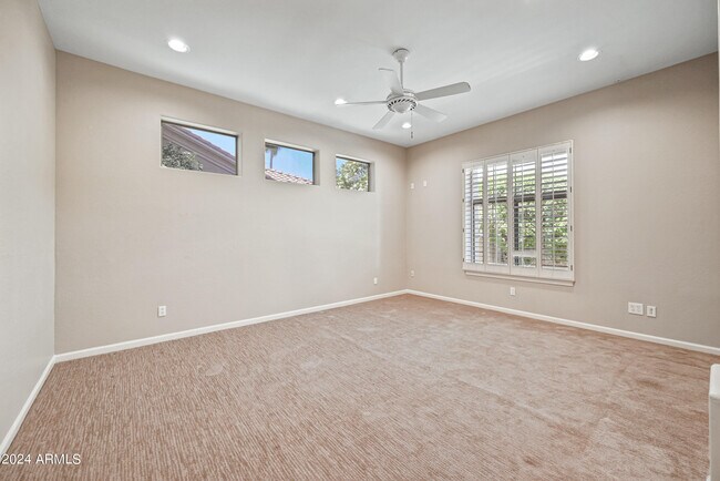 Building Photo - 6057 E Campo Bello Dr