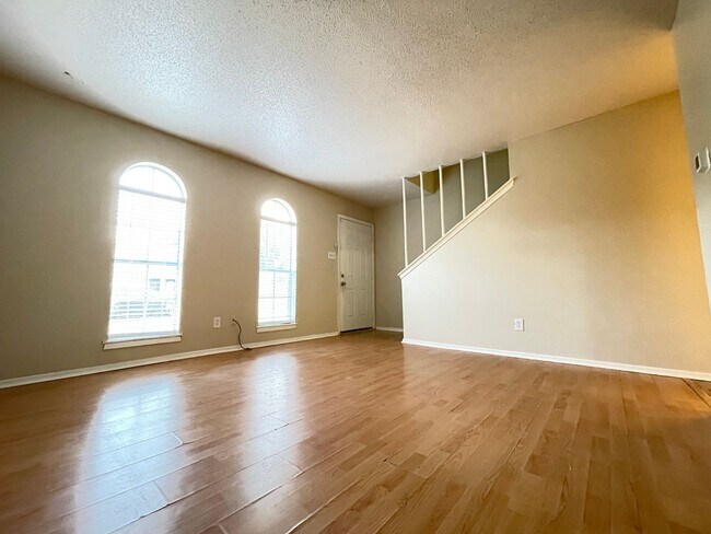 Foto del edificio - Affordable 2/1