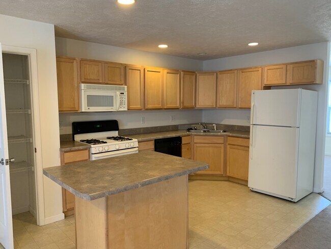 Foto del edificio - 1108 Lockenvitz Ln