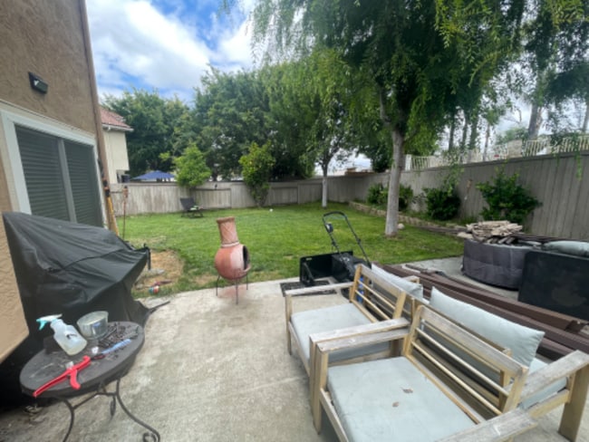 Building Photo - 402 Ferrara Way