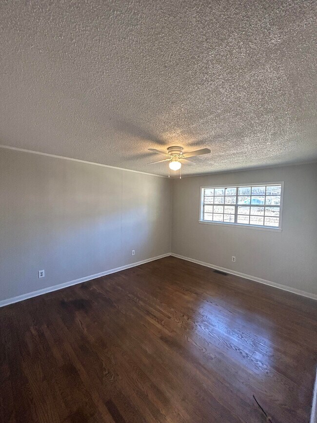 Building Photo - 501 Jerry Coleman St