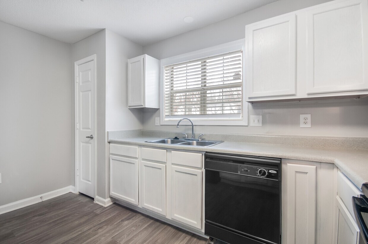 Creekside Apartments Apartments in Doraville, GA