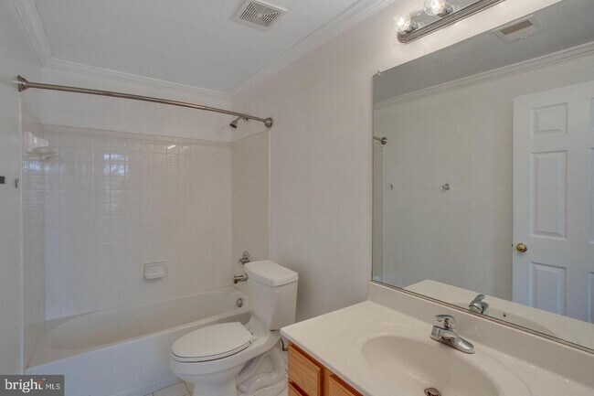 Building Photo - 44277 Arapaho Terrace
