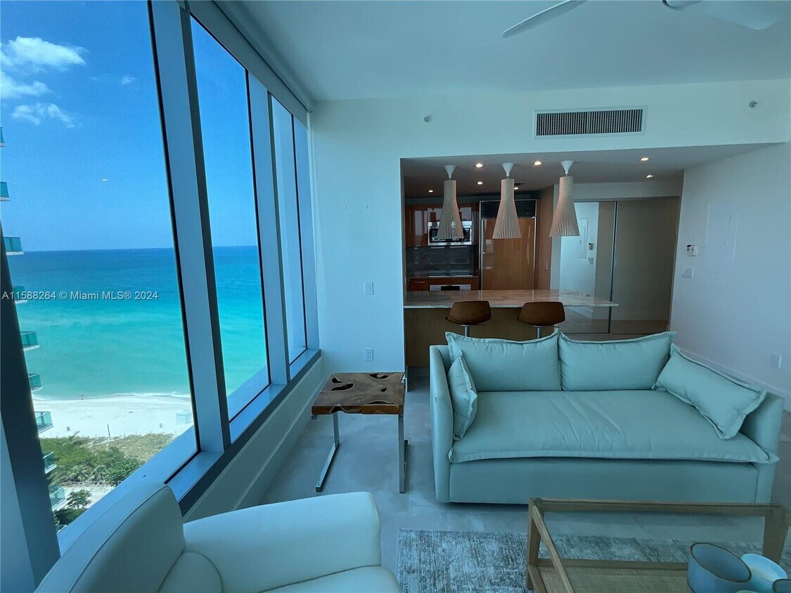 Primary Photo - 6899 Collins Ave
