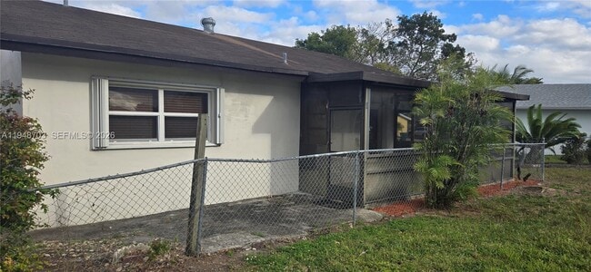 Building Photo - 4320 SW 138th Ct