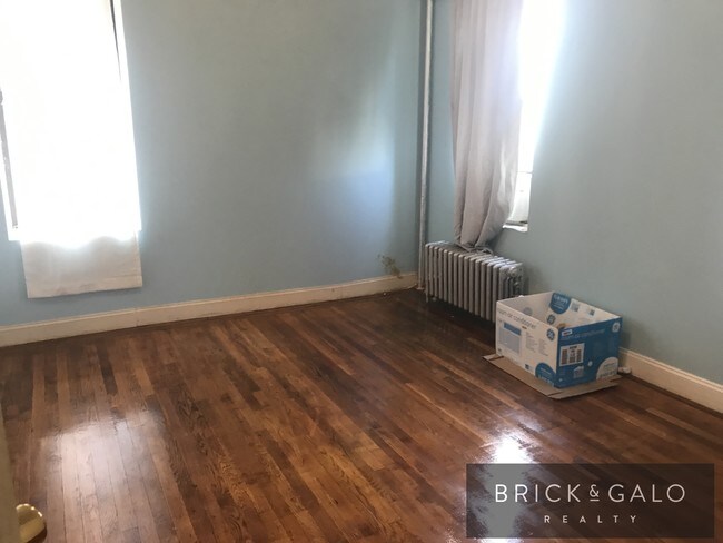 Building Photo - 2110 Westbury Ct
