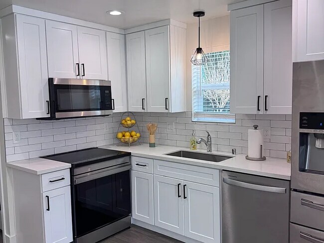 Foto del edificio - Newly Built 2024 ADU for Rent 2 Bed / 1 Bath