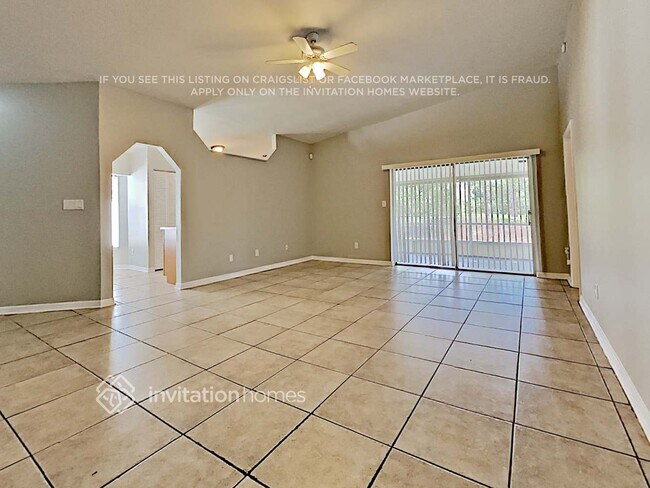 Foto del edificio - 2672 Whisper Lakes Club Cir