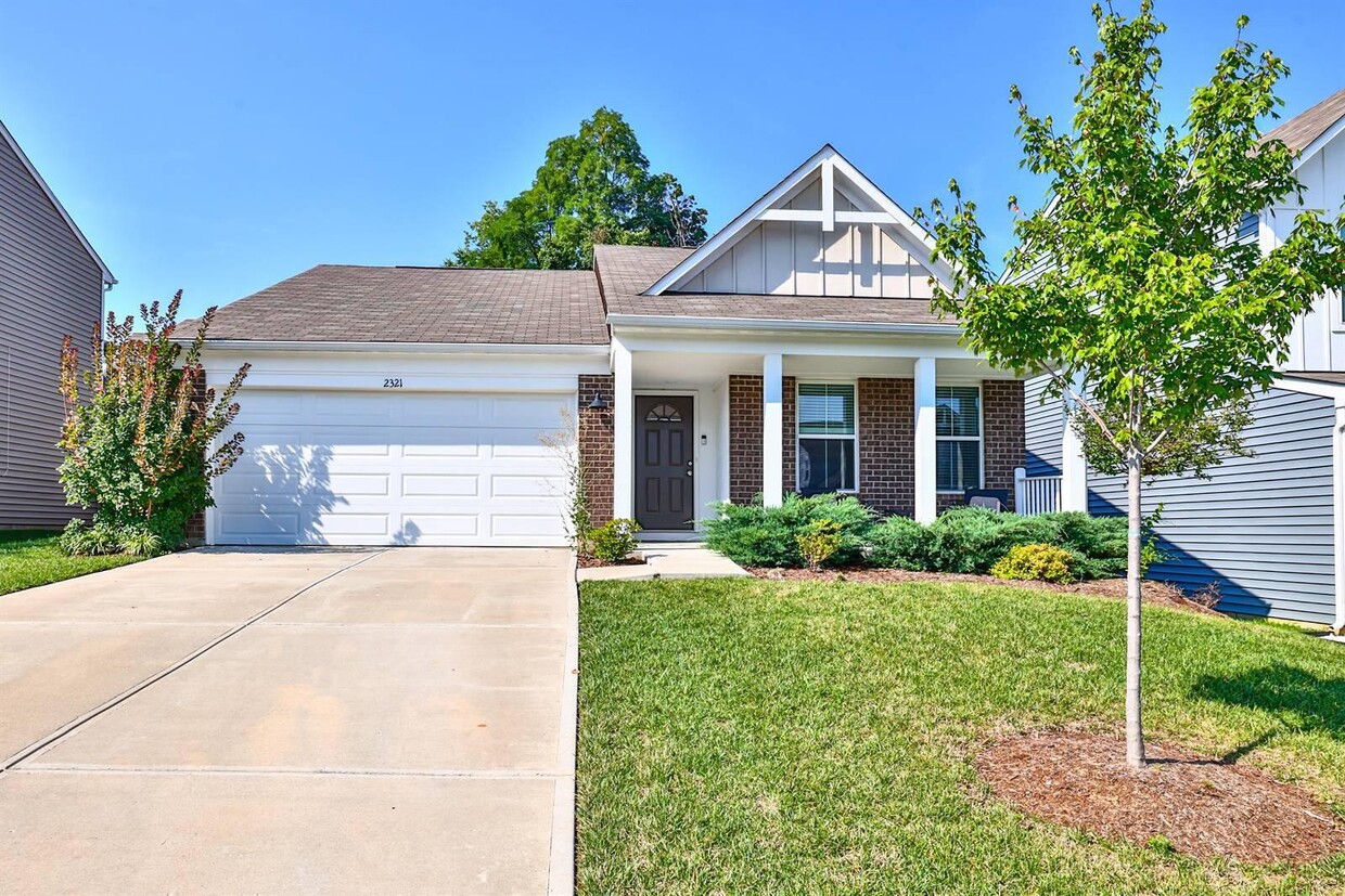 Primary Photo - 2321 Slaney Ln