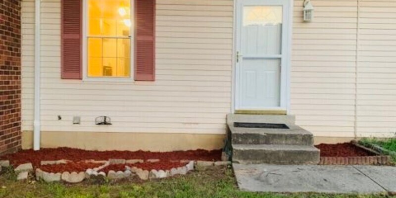 Foto principal - 1819 Jaybird Court