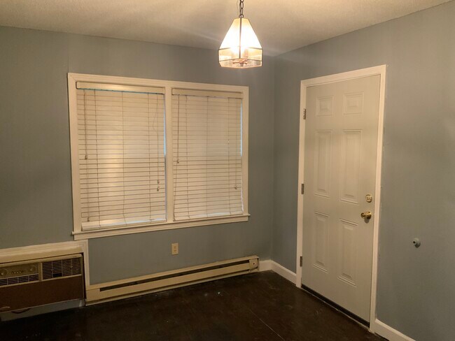 Building Photo - 3486 Faxon Ave