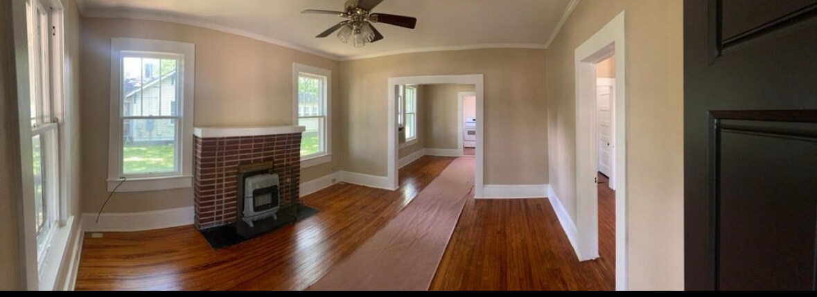 Building Photo - 137 Cobb St