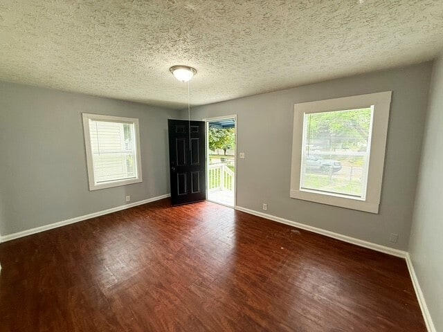 Foto del edificio - 1215 N Somerset Ave