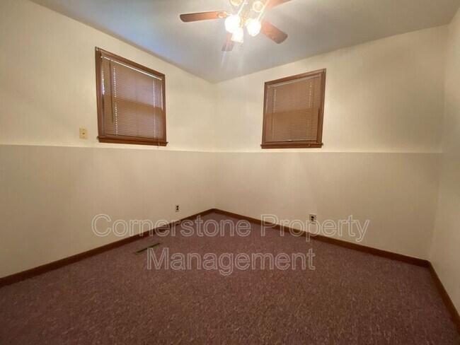 Building Photo - 848 S 19th St