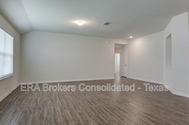 Building Photo - 121 Little Wichita