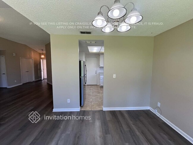 Building Photo - 2906 Erin Dr