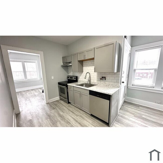 Foto del edificio - 249 Central Park