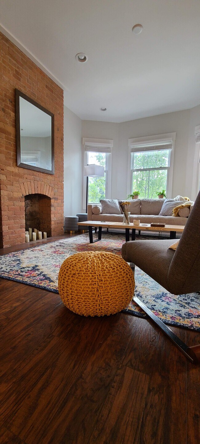 Foto del edificio - 4304 Trumbull St