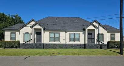 Building Photo - 4801 Wenda St