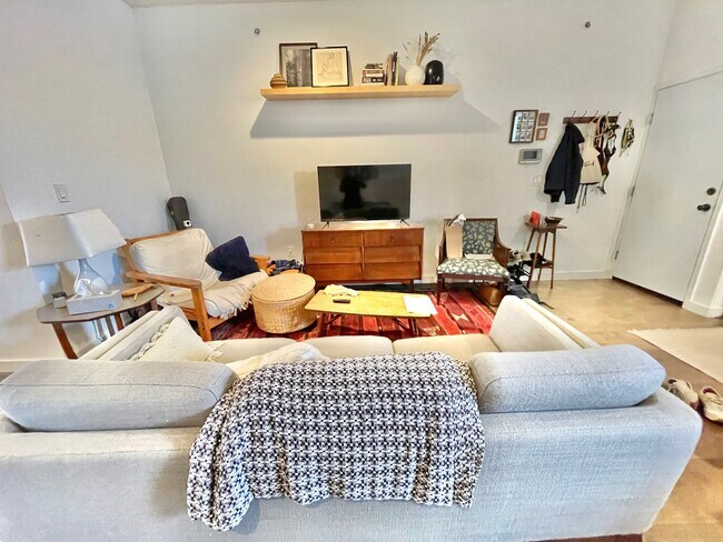 Foto del edificio - 5006 Pentridge St