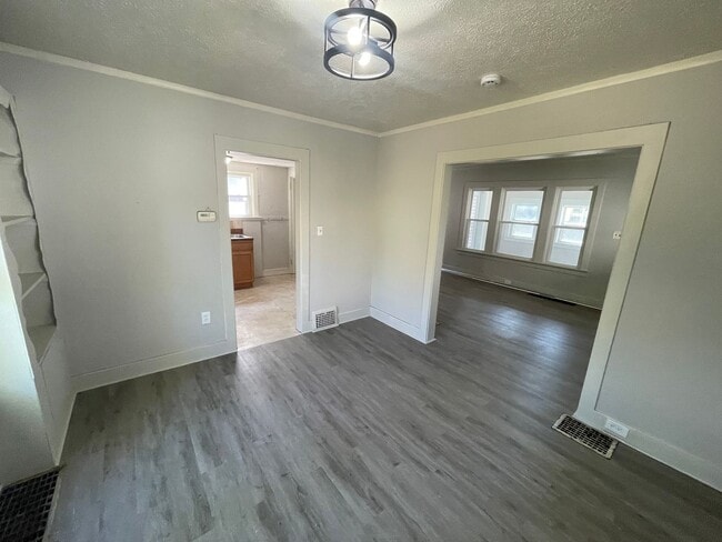 Building Photo - SECTION 8 and EDEN Accepted!! Exciting Opportunity to Live in a Newly Renovated 3 br Home!