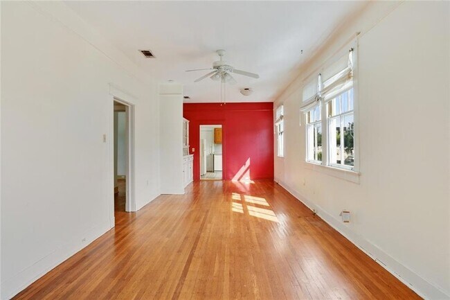 Foto del edificio - 2420 Short St