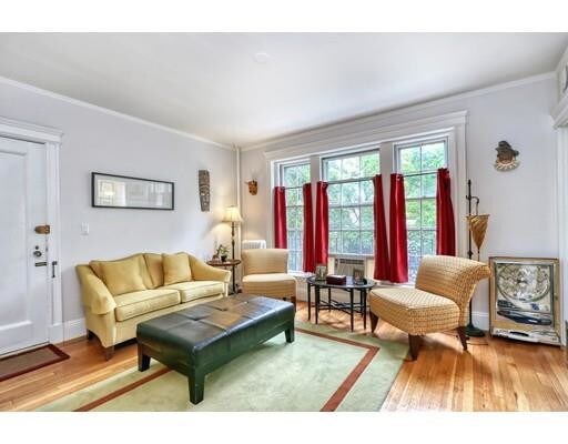 Primary Photo - 250 Brattle St