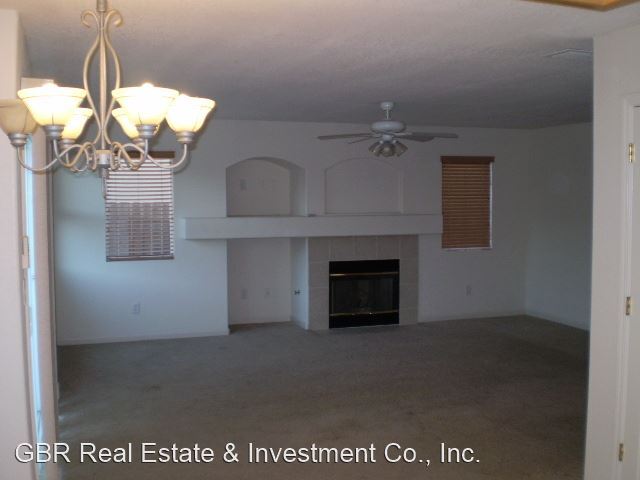 Building Photo - 4 br, 3 bath House - 140 Johnson Street