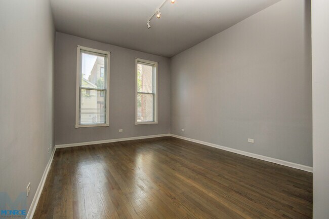 Foto del edificio - 1754 W. 21st Pl.
