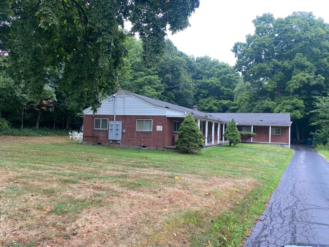 527 Maple Ave Unit 529 Maple Ave, Cheshire, CT 06410 527 Maple Ave