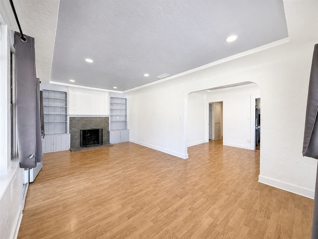 Building Photo - Charming 3-Bedroom Home for Lease in College West, San Diego