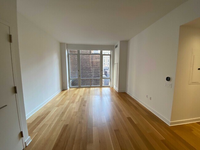 Foto del edificio - 1050 6th Ave