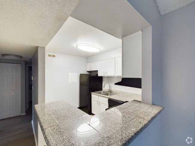 Building Photo - Parkside