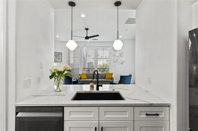 Foto del edificio - 2100 N Fitzhugh Ave