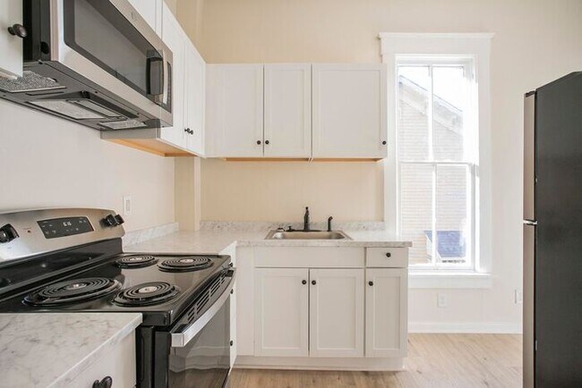 Foto del edificio - LOCATION! 1/1 Bed Bath Downtown!