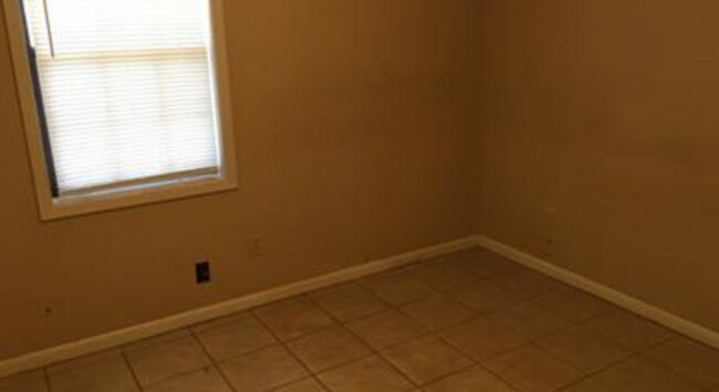 Foto del edificio - 1009 Sybil Dr