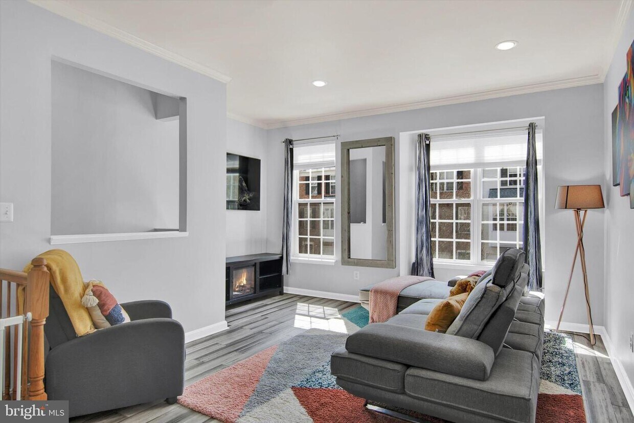 8515 Towne Manor Ct, Alexandria, VA 22309 Townhome Rentals in