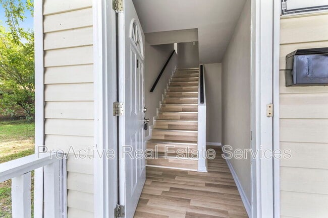 Building Photo - 1511 Highland Ave