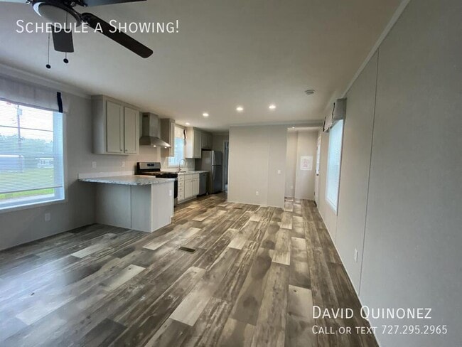 Building Photo - 209 Monterey Dr