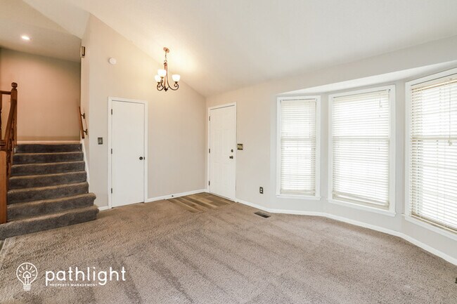 Building Photo - 4703 Hayes Avenue, Merriam, KS, 66203