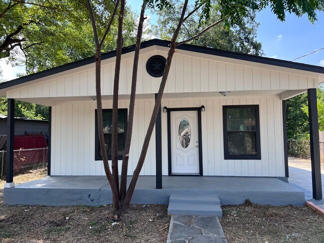 Photo - 1134 Brighton Ave House